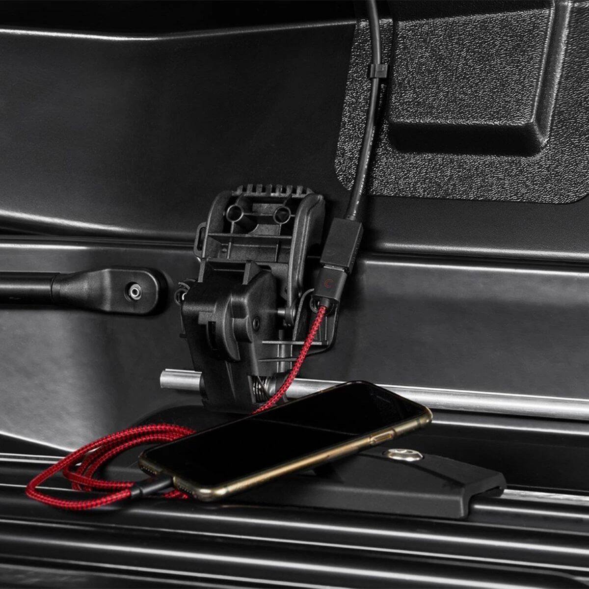 Budget 😍 Yakima Cargo Boxes CBX 16 Solar Cargo Box 🤩 - Image 10