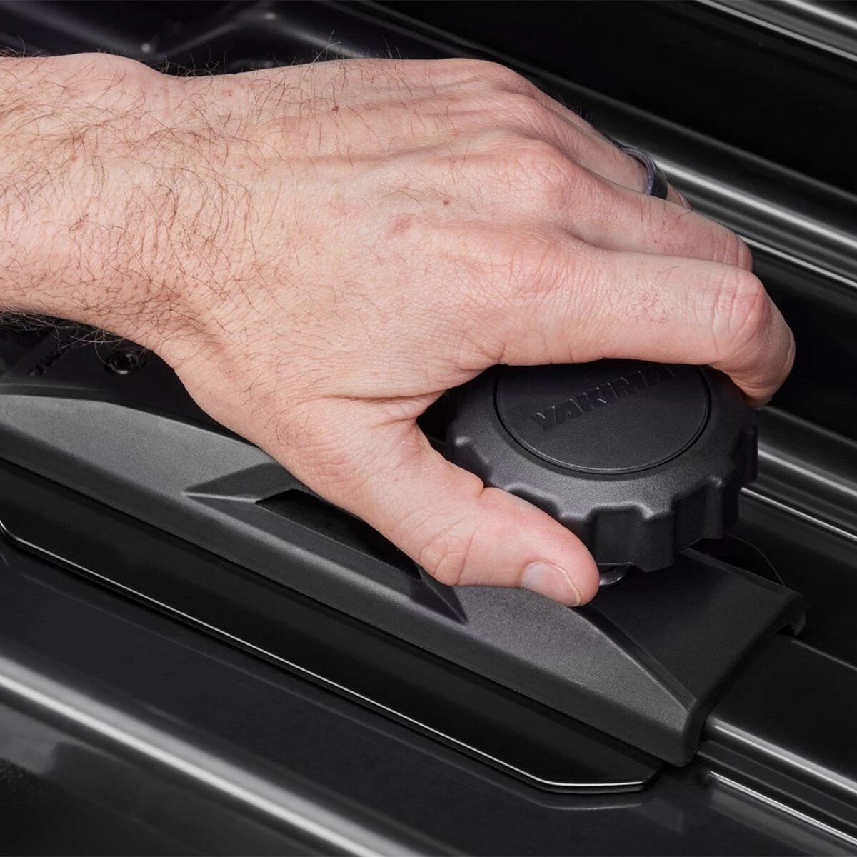 Budget 😍 Yakima Cargo Boxes CBX 16 Solar Cargo Box 🤩 - Image 6